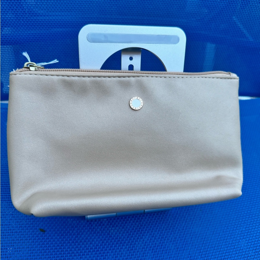 🔥Emirates Airline Business Class Bvlgari Ominia Make Up Bag Travel Case Gold